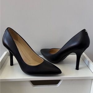 Nine West Classic Black Pumps size 6.5